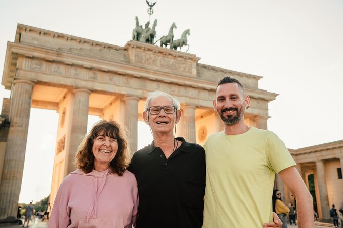 1.5 Hour Cinematic Style Portrait Photoshoot and Tour in Vienna - Volksgarten: flowers, fountains, and a Greek-style temple backdrop