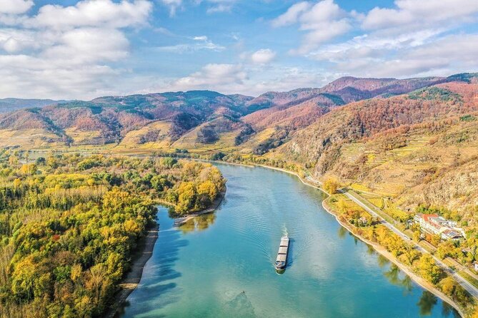 3-Hour Private Hiking Tour to historic places around Spitz in Wachau Valley - Key highlights you’ll actually feel during the day