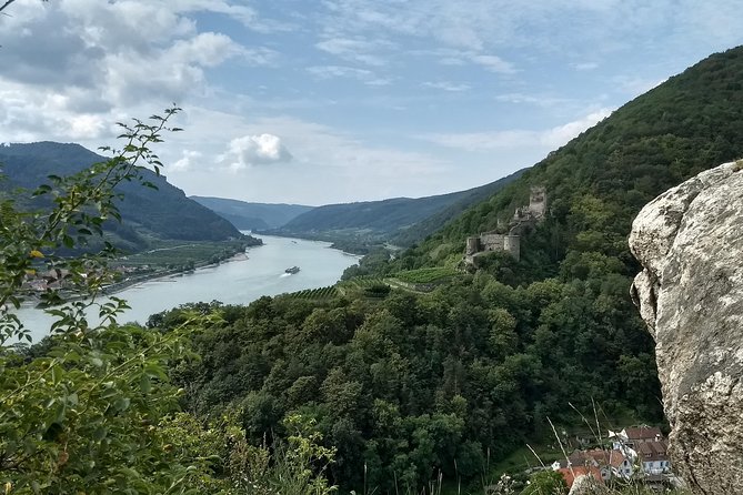 3-Hour Private Hiking Tour to historic places around Spitz in Wachau Valley - How tough is it really: 3 hours of hiking with 200 meters of height gain