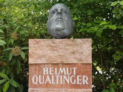 3-Hour Walking Tour of Vienna Central Cemetery - Getting to Gate 2 without drama (and why Gate 2 matters)
