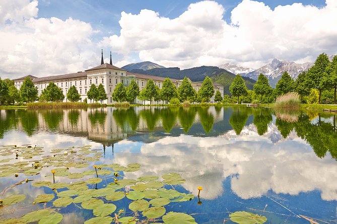 Alpine Hallstatt Day Trip from Vienna incl. Admont Abbey Visit - Lake Traunsee: Ort Castle and the quick stop reality
