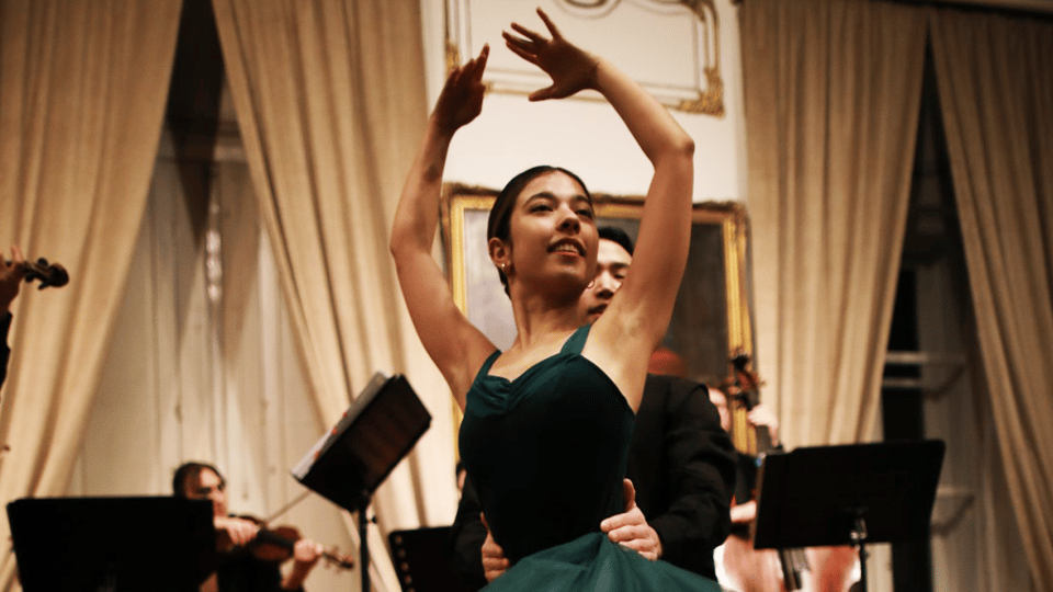 Best of Mozart & Strauss - Strauss Waltz Energy: Where Vienna’s Rhythm Takes Over
