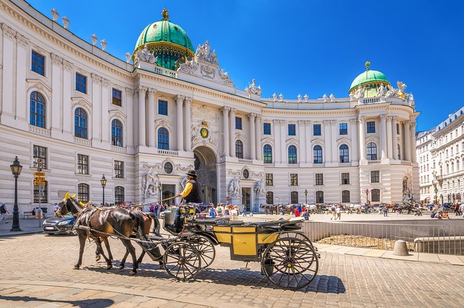 Bicycle tour - Vienna Complete - Musikverein, Lugeck, and Judenplatz: culture plus a reality check