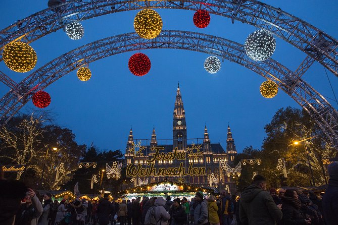 Big Bus Vienna Hop-On Hop-Off Sightseeing Tour - Stops Near Food: How to Plan Lunch Without Losing Your Day