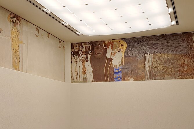 Big Tour of Gustav Klimt’s Art in Vienna: Belvedere, Secession & Leopold Museum with Skip-the-Line Tickets - MuseumsQuartier Wien: the one-minute regrouping stop