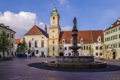 Bratislava Small Group Half-Day Trip from Vienna - Hotel Pickup and the Vienna-to-Slovakia Road Time