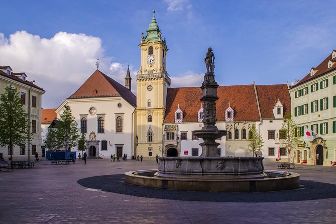 Bratislava Small Group Half-Day Trip from Vienna - Hotel Pickup and the Vienna-to-Slovakia Road Time