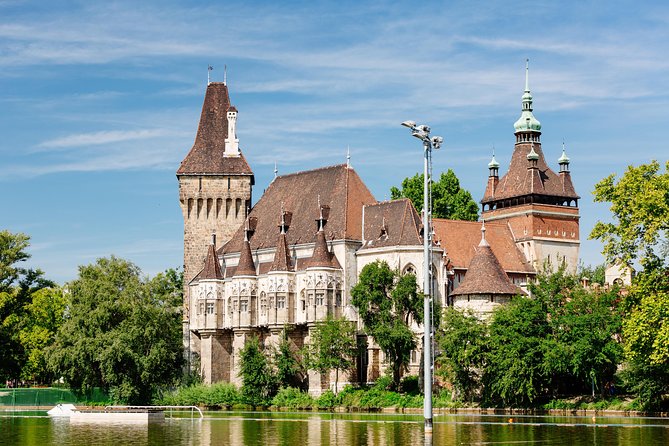 Budapest Day Trip from Vienna - Heroes’ Square and the Seven Chieftains: a stop that teaches the city’s story
