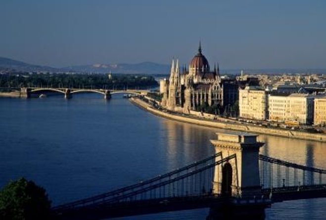 Budapest Small-Group Day Trip from Vienna with Local Guide - Key things to know before you go