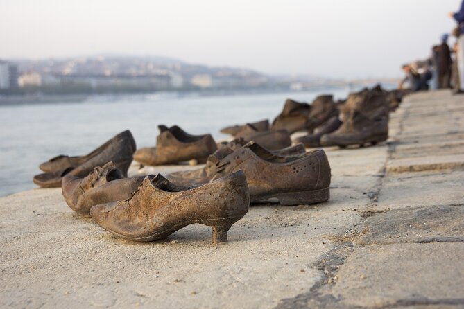 Budapest Unveiled Exclusive Day Tour - Peter’s licensed guide style: the real value in the storytelling