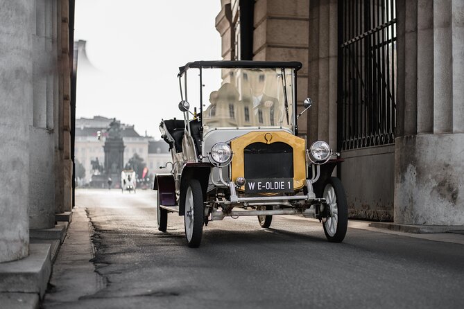 City Sightseeing Tour in an Electro Vintage Car (up to 5 people) - Price and value: what $119.48 per group buys you