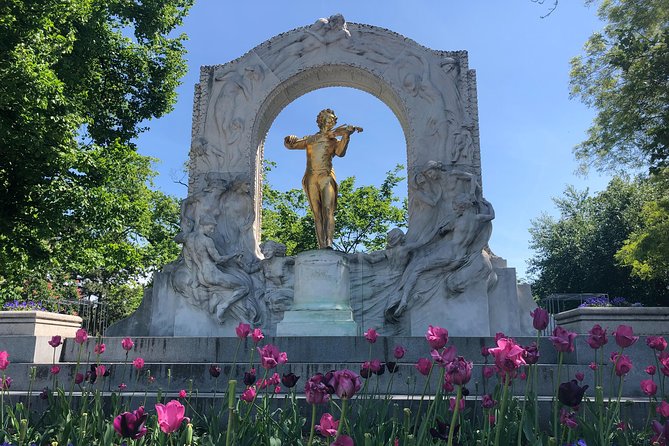 Classic Private City Tour Vienna - Prater and the Giant Ferris Wheel: Vienna through film culture