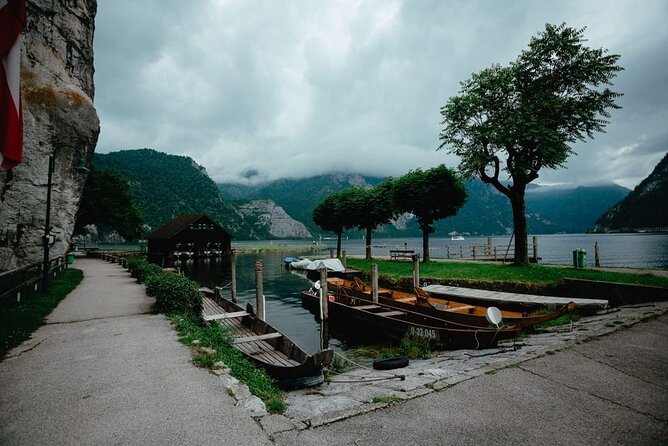 Day Tour from Vienna to Hallstatt and Salzburg with Photographer - Melk Abbey stop: 40–45 minutes that can feel just right