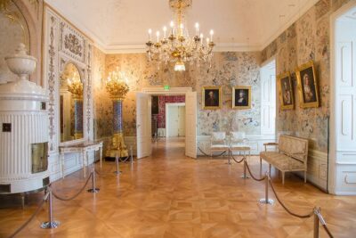 Esterhazy Palace Guided Tour - The 1-hour guided format: why the timing matters