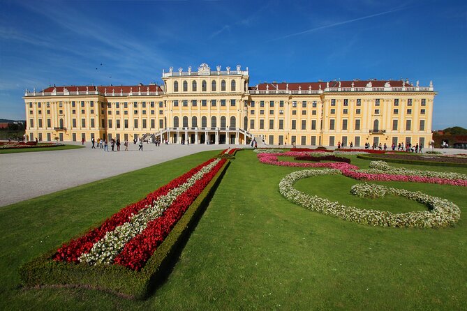 Exciting history tour and discovery of Vienna's secrets - Schottenstift, Volksgarten, and a Greek Orthodox church surprise