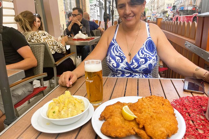 Food Tasting Tour in Hidden Gems of Vienna for Small Groups - Stop 4: Horváth Weinstüberl and apple strudel in a historic cave setting