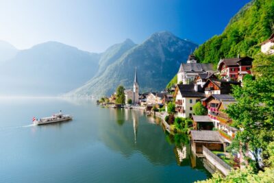 From Vienna: Full Day Trip to Hallstatt and Salzkammergut - Meeting at the Vienna State Opera and finding the group quickly