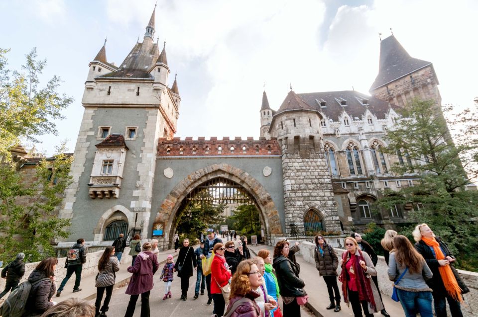 From Vienna: Guided Day Trip to Budapest - Who this one-day Budapest sampler fits best