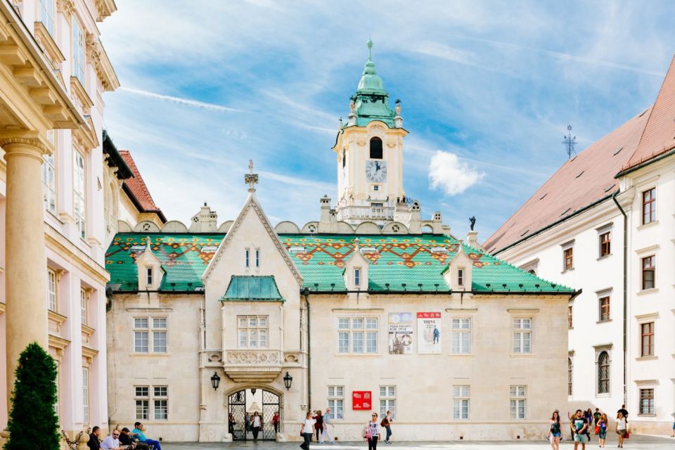 From Vienna: Guided Tour to Bratislava with Speed Boat Ride - Twin City Liner Return Cruise: Pontoon HUMA 6 and How to Make the Most of 1.5 Hours