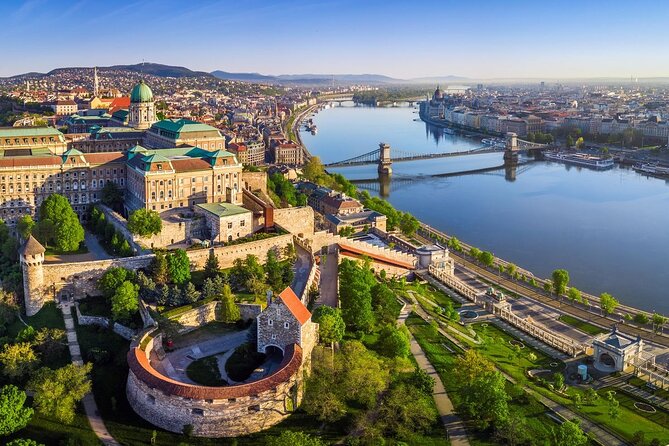 Full-Day Private Trip from Vienna to Budapest - The Road Plan: 2.5 Hours Each Way in Comfort