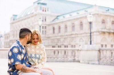 Guided Photoshoot Experience in Wien - Where You Meet: Café Mozart to Stephansplatz