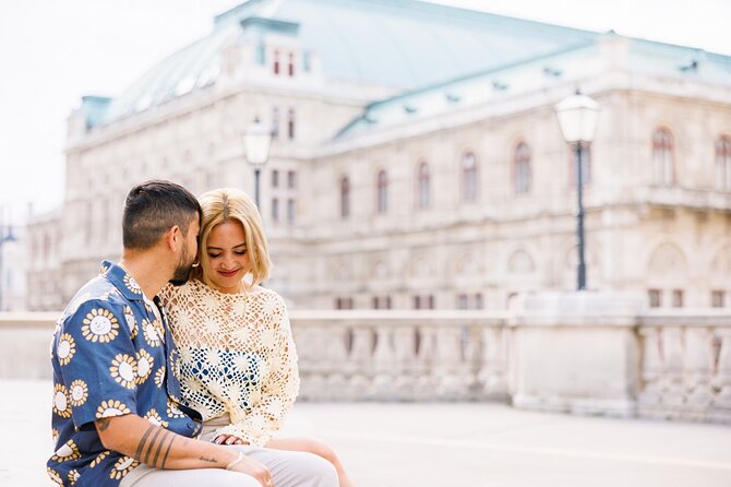 Guided Photoshoot Experience in Wien - Where You Meet: Café Mozart to Stephansplatz