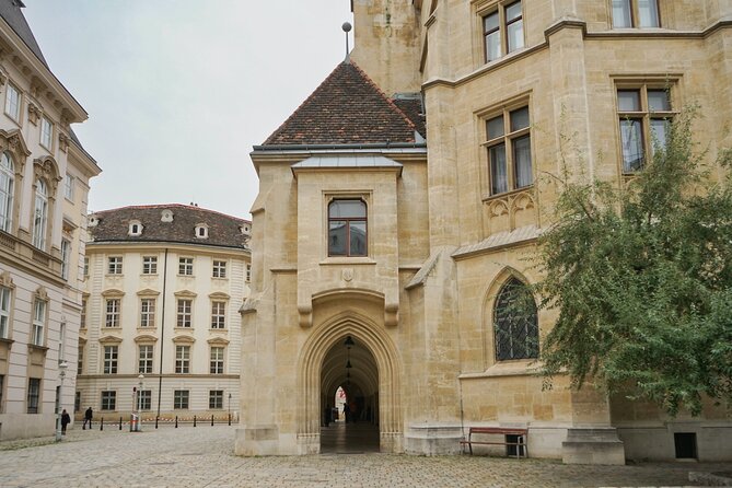 Guided Walking Tour of Vienna City Center Highlights - Vienna State Opera exterior: the facade you’ll keep noticing