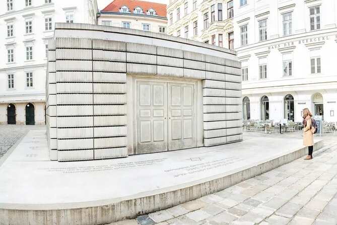 Historical Hitler Walking Tour of Vienna - Judenplatz Holocaust Memorial: Paying Respect in the Heart of the City