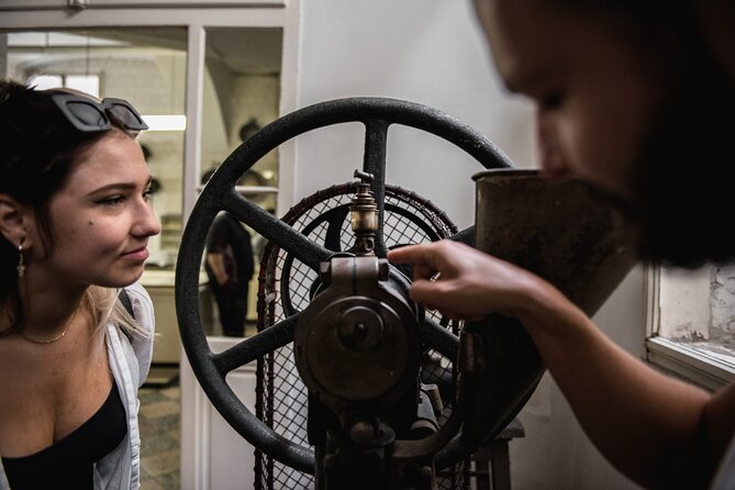 Historical Pharmacy Cellar Guided Tour - Who This Tour Fits Best