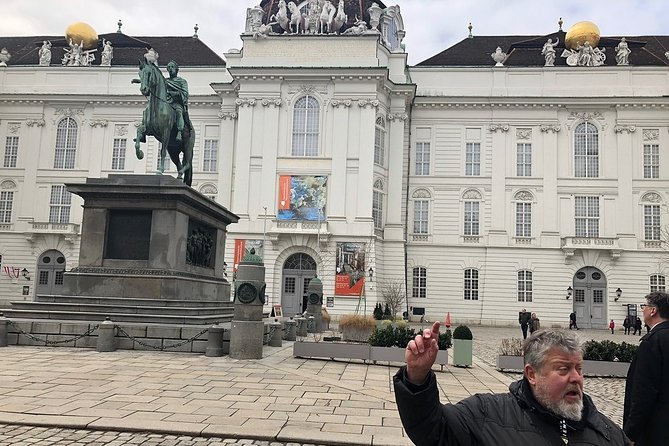 Introducing Vienna Walking Tour: The Capital of the Habsburgs - Starting at Michaelerplatz: the fast way to get oriented