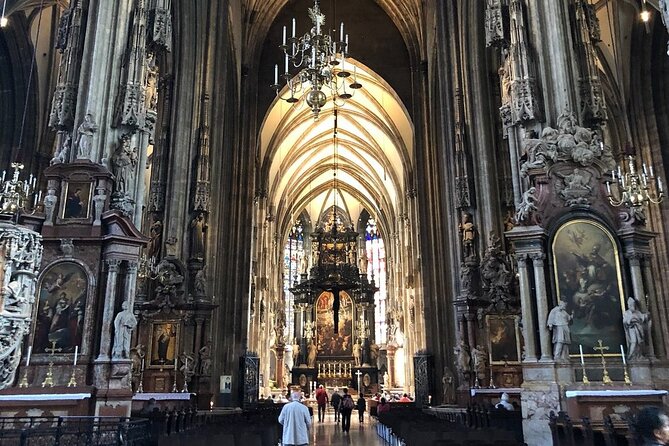 Introducing Vienna Walking Tour: The Capital of the Habsburgs - Joseph’s Square, Maria Theresia, and the drawing collections stop