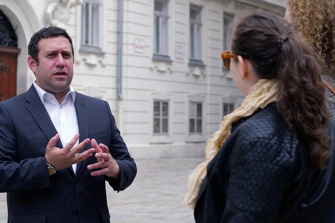 Jewish in Vienna Tour - Seeing a synagogue that survived Kristallnacht (1938)