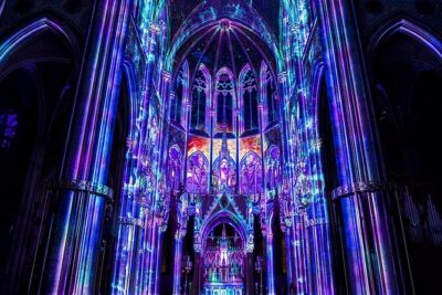 Light of Creation Votive Church - What happens during the show: light, sound, and the no-heater reality