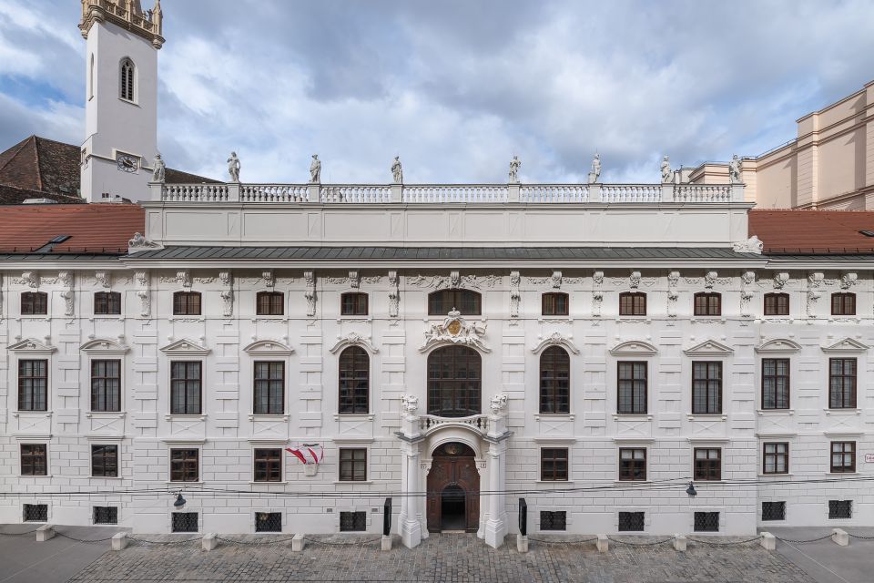 Palais Lobkowitz Audio Guide Tour - Timing it with a 7-day window and real-life schedules