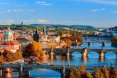 Prague and Budapest Cultural Tour from Vienna 3 Days - Day 1 in Prague Old Town: Castle, Charles Bridge, and Old Town Square