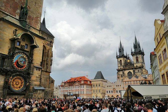 Prague private day tour from Vienna ( local guide ) - The Guided Walking Tour vs. Your Free Time in Prague