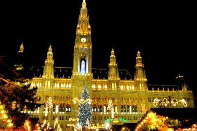 Private Christmas Markets Walking Tour Vienna - St. Stephen’s Cathedral Market: Smells, Souvenirs, and Classic Vienna Vibes