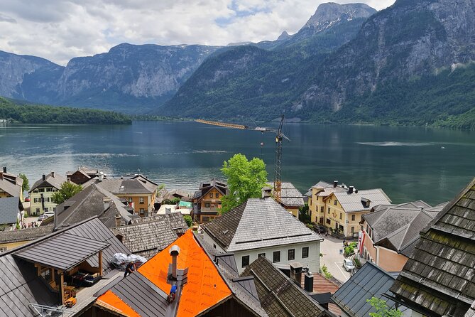 Private Day Tour of Hallstatt and Salzburg from Vienna - Traunsee: quick lake glamour, then back to the plan