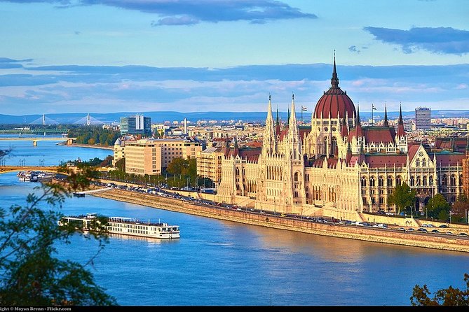 Private day tour to Budapest from Vienna - Heroes’ Square: Fast Culture Check and Photo Stop