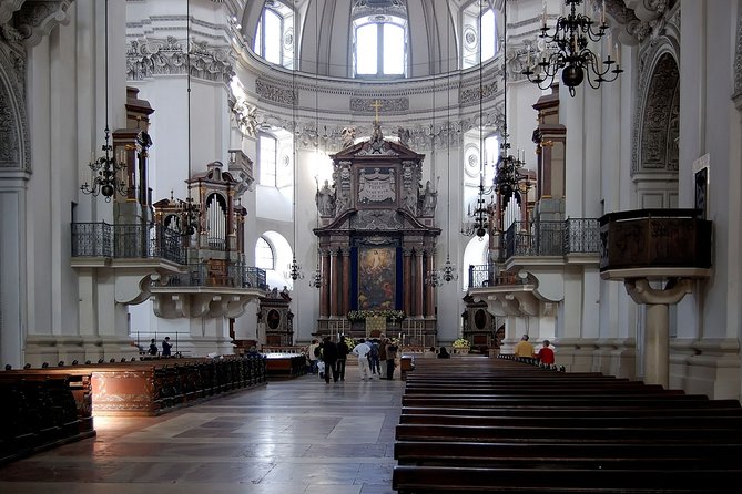 Private full day tour to Salzburg from Vienna with a local guide - Vienna hotel pickup to Salzburg: why the private car matters