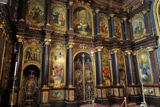 Private Hidden Vienna Walk — Stories Behind Quiet Corners - Schönlaterngasse stories: basilisk mural and the schnitzel legend