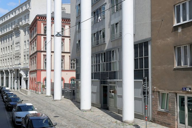 Private Jewish Vienna Walking Tour - Guides: when the right expert makes the difference