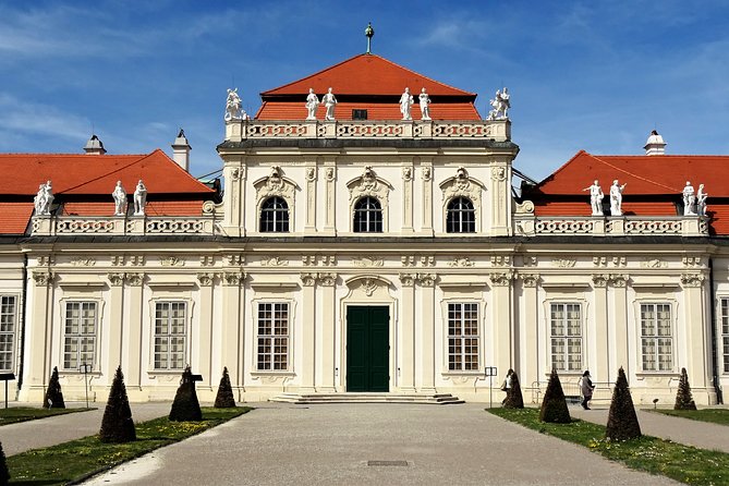 Private Klimt & Vienna Art Walk — From Baroque to Secession - Secession Building: how rebel artists turned a building into an argument