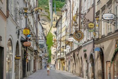 Private Tour from Vienna-Bratislava to Wachau-Hallstatt-Salzburg - Starting at 7:00 am: How to Set Yourself Up for a Good Day