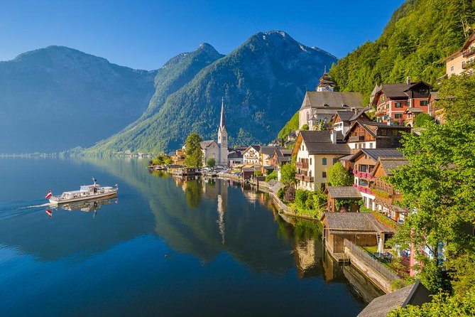Private tour of Melk, Hallstatt and Salzburg from Vienna - Hallstatt: Lakeside Views, Tight Timing, and a Little Real Life