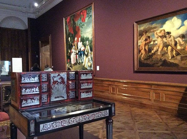 Private Tour of the Belvedere Palace with an Art Historian: "Pictures of Austrian Identities". Art & History Tour with Skip-the-line Tickets - What a Professional Art Historian Adds (And What You Might Still Do on Your Own)