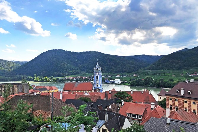 Private Tour Vienna to Salzburg via Wachau & Lake District - Vienna to Salzburg by private van with real scenery in between