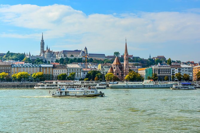 Private Transfer from Vienna to Budapest with 2 hours for sightseeing - Vienna to Budapest in one easy ride with built-in sightseeing