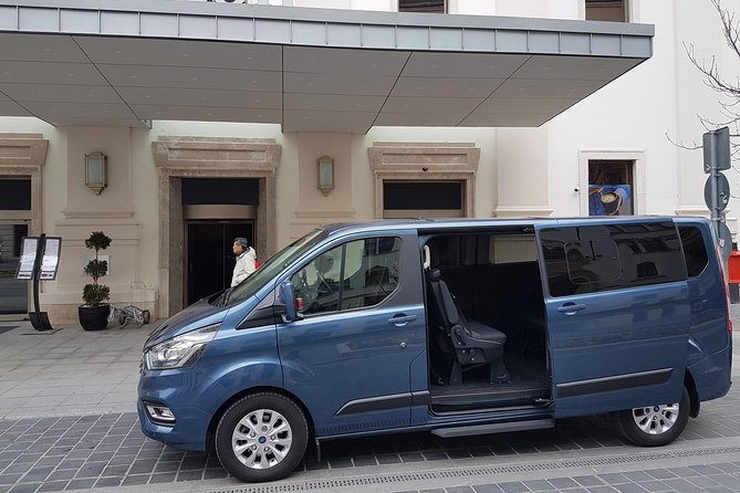 Private transfer from Vienna to Budapest with Bratislava visit - What kind of guide experience you can expect