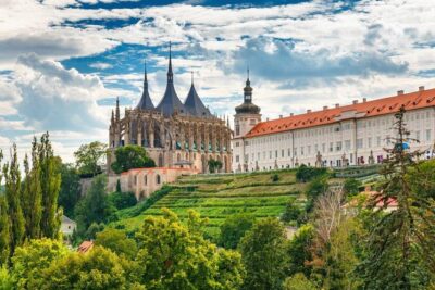 Private Transfer from Vienna to Prague with 1 hour Stop in Kutna Hora - Pickup, comfort, and what you’re really getting from your driver